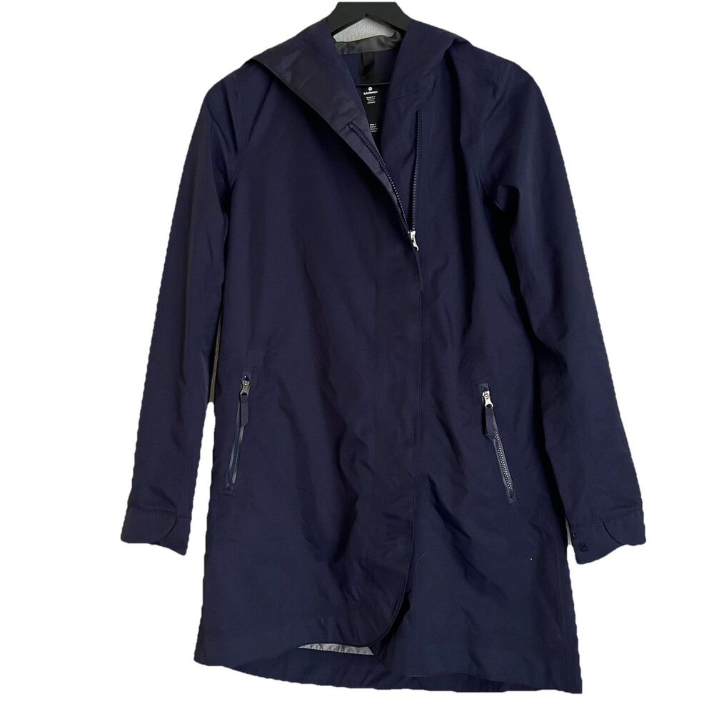 lululemon Savasana Waterproof Jacket II in Deep Indigo Womens Size 2